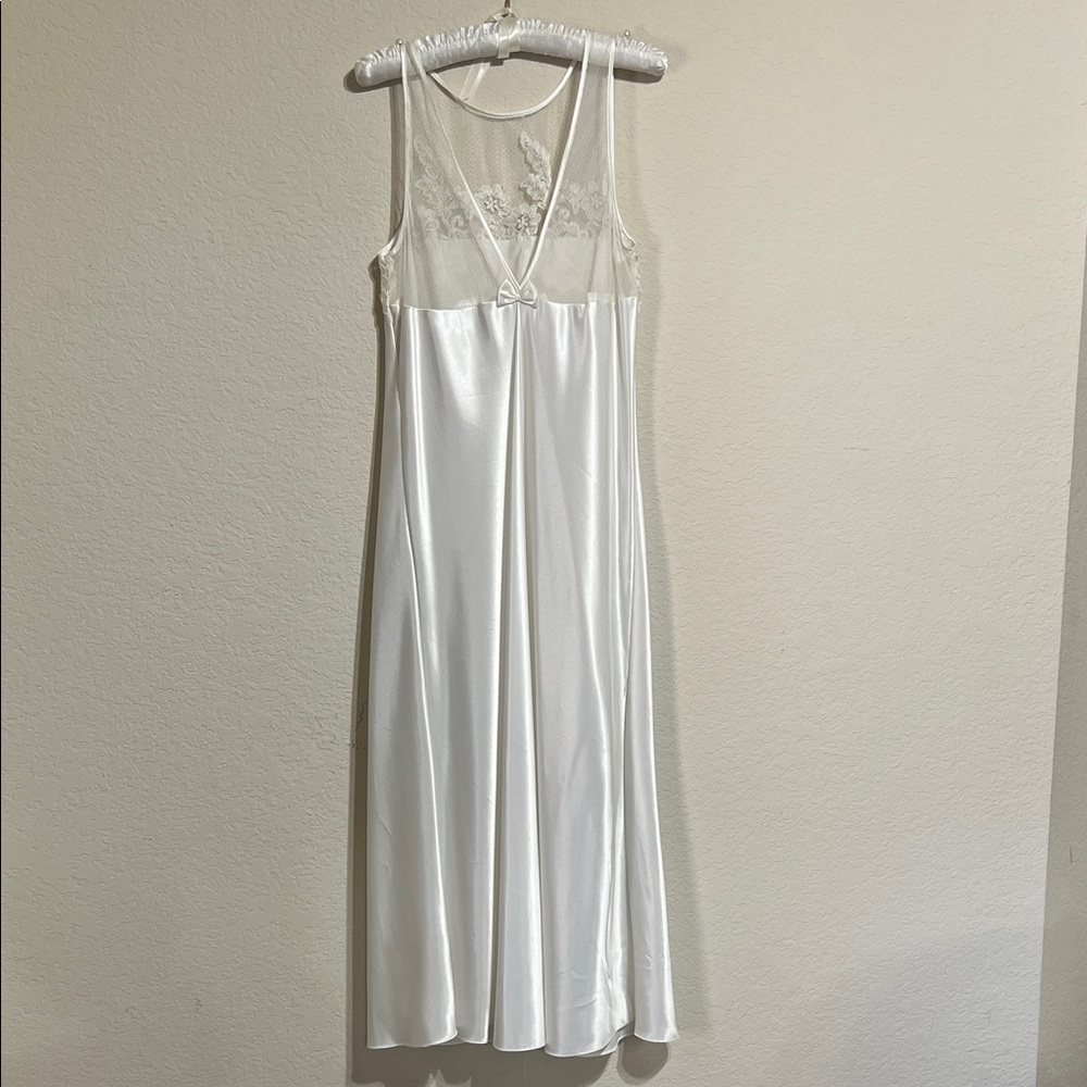 Miss Elaine Intimates Ivory Satin Bridal Nightgown and Robe Set w/ Satin Hangers